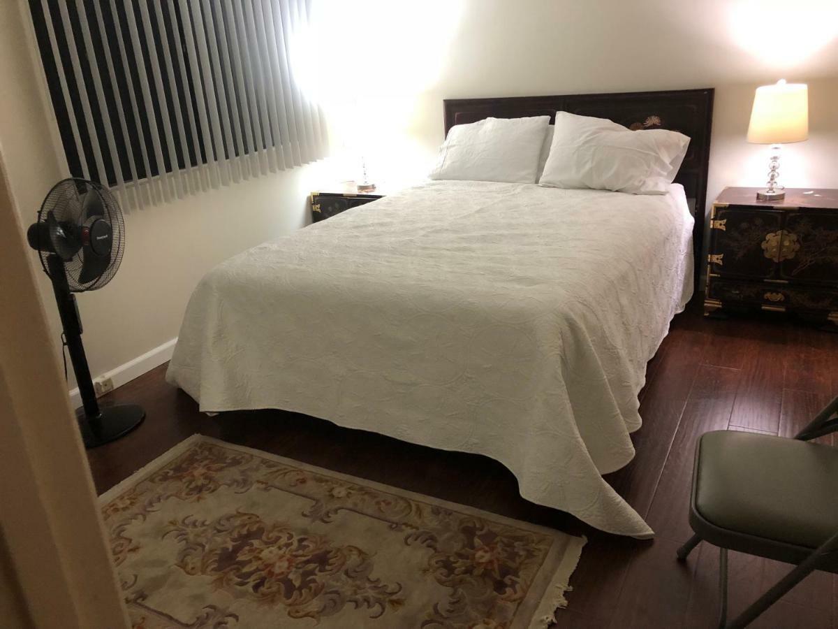 Hollywood Hills Private Room Los Angeles Esterno foto