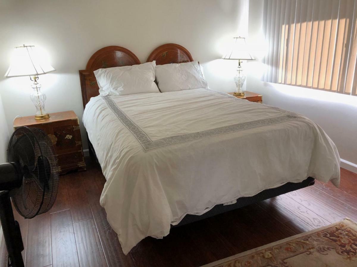 Hollywood Hills Private Room Los Angeles Esterno foto